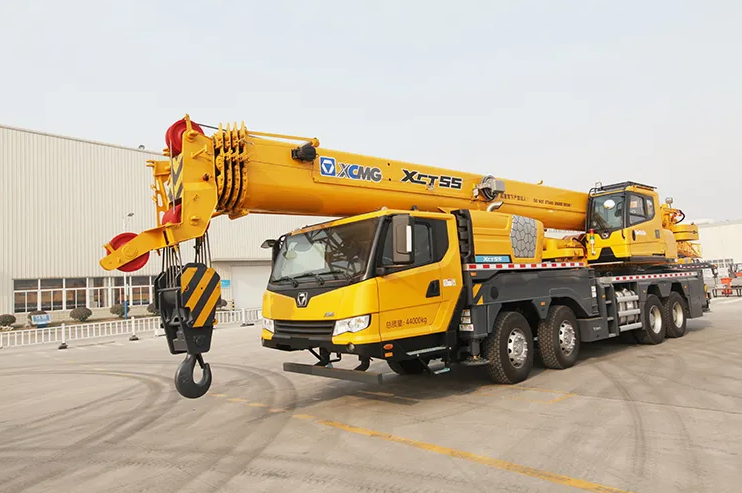 Precio de la gr&uacute;a del cami&oacute;n elevador XCT55L5 de 55 toneladas
