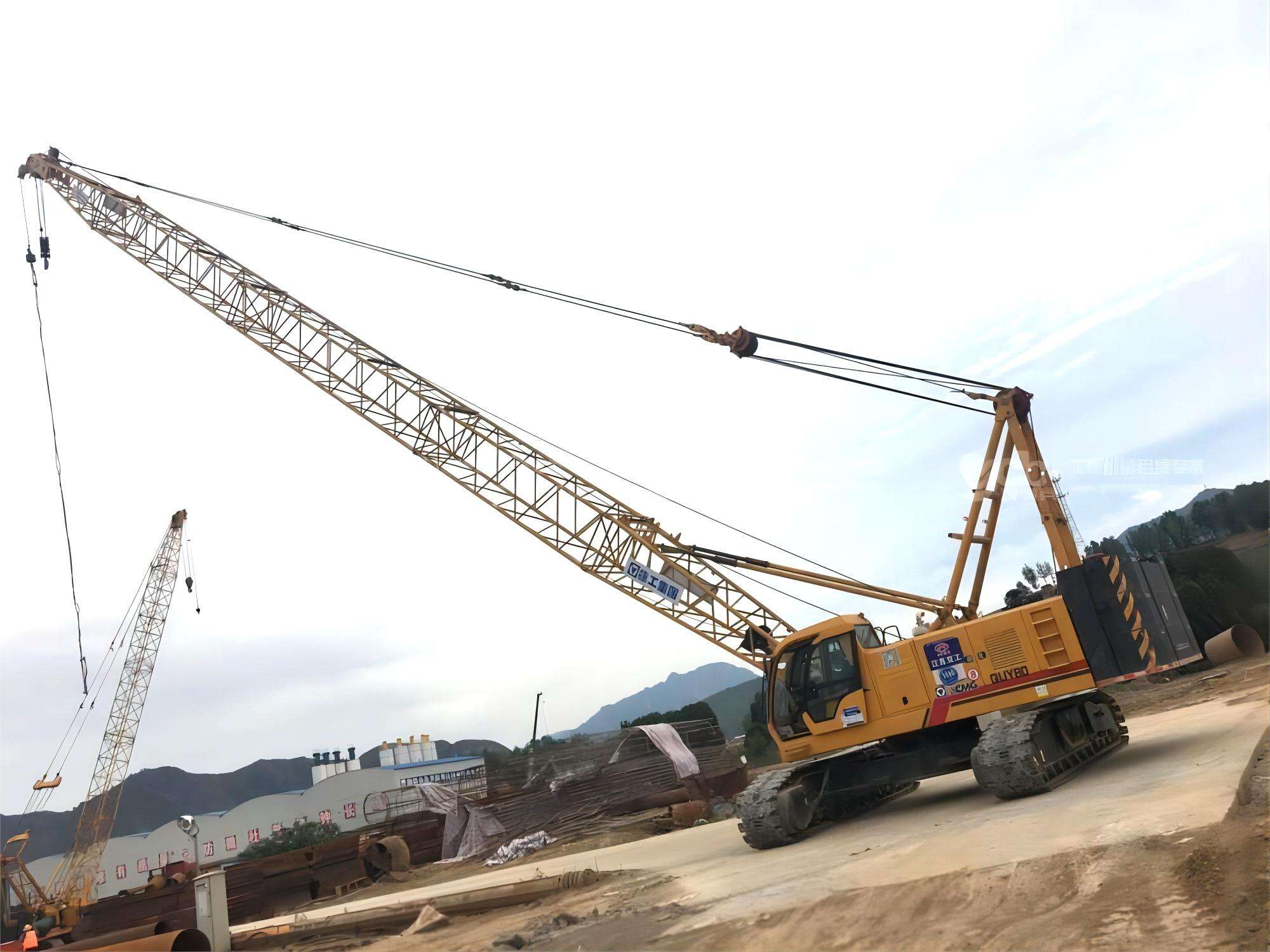 Xgc260 Cami&oacute;n gr&uacute;a sobre orugas con pluma de celos&iacute;a de 260 toneladas