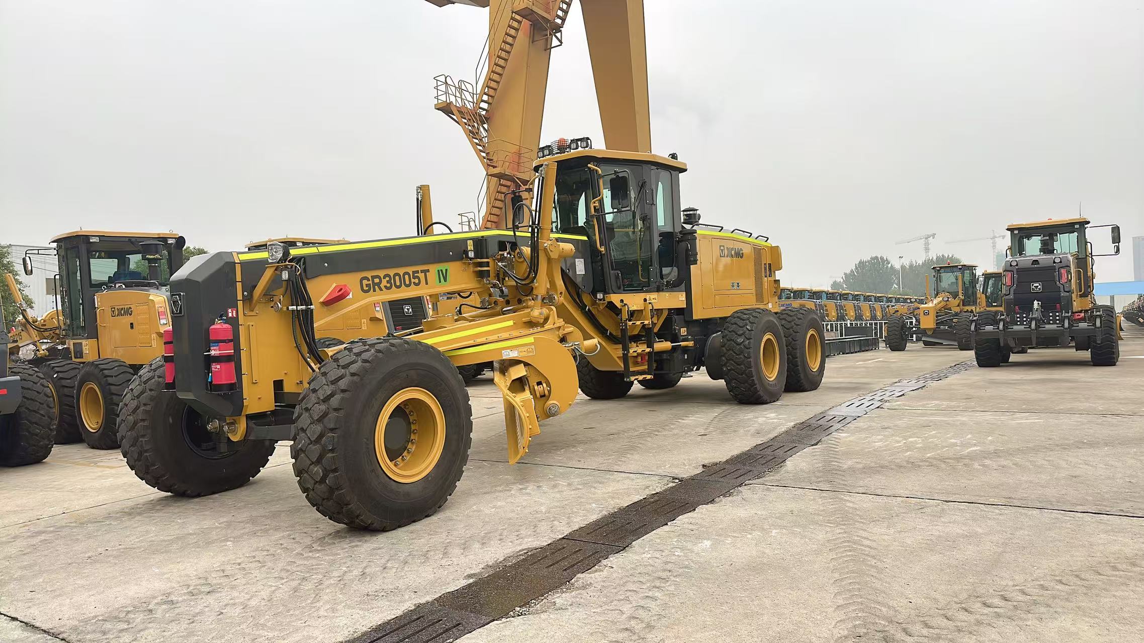 M&aacute;quina motoniveladora de minera&ccedil;&atilde;o 300HP Gr3005 para venda