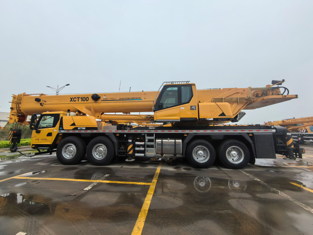 حار Saling XCT100G5-1 رافعة هيدروليكية شاحنة 100Ton 78m ارتفاع الرفع رافعة ثقيلة للبيع