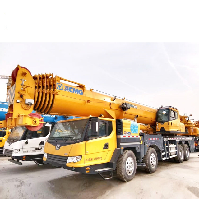 رافعة شاحنة هيدروليكية 75 طن Xct75