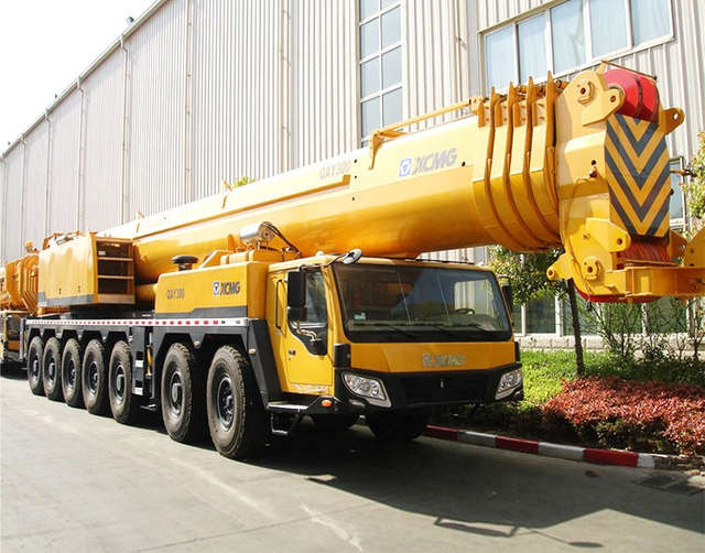 Guindaste m&oacute;vel todo terreno QAY300 300Ton