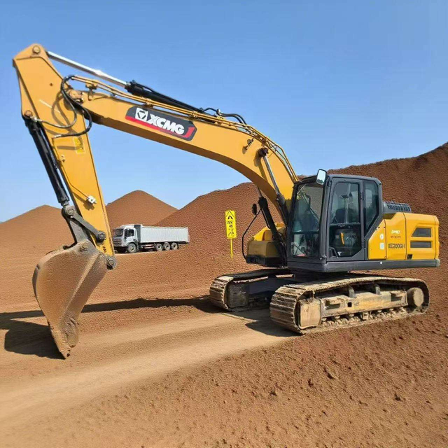 حفارة زاحفة متوسطة الحجم 20 طن Xe200gh